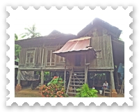 บ้านเรือนไทยเก่าแก่ในพระตะบอง