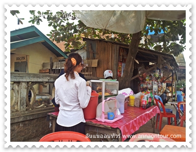 ร้านขายข้าวหมูย่าง ในเมืองศรีโสภณ