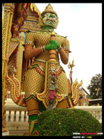 ยักษ์หน้าพระอุโบสถ