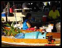 เรือขายก๋วยเตี๋ยว