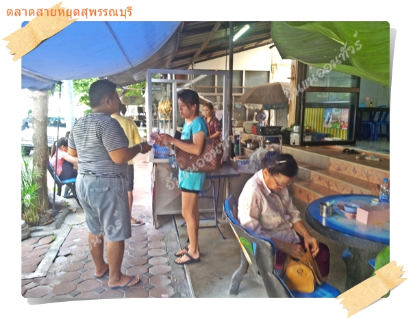 ข้าวมันไก่หน้าตลาดสายหยุดอร่อยมาก