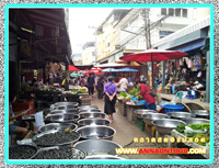 ร้านค้าในบริเวณตลาดสดนครแม่สอด